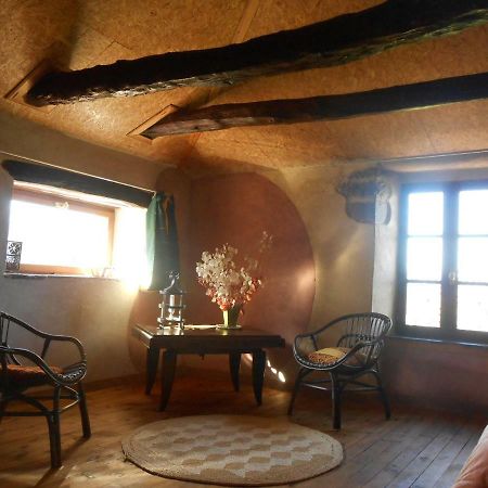 Chambre D'Hotes Des Monts Saint-Izaire 外观 照片