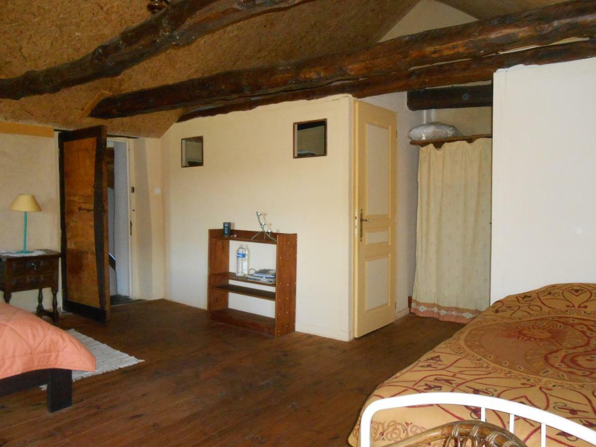 Chambre D'Hotes Des Monts Saint-Izaire 外观 照片